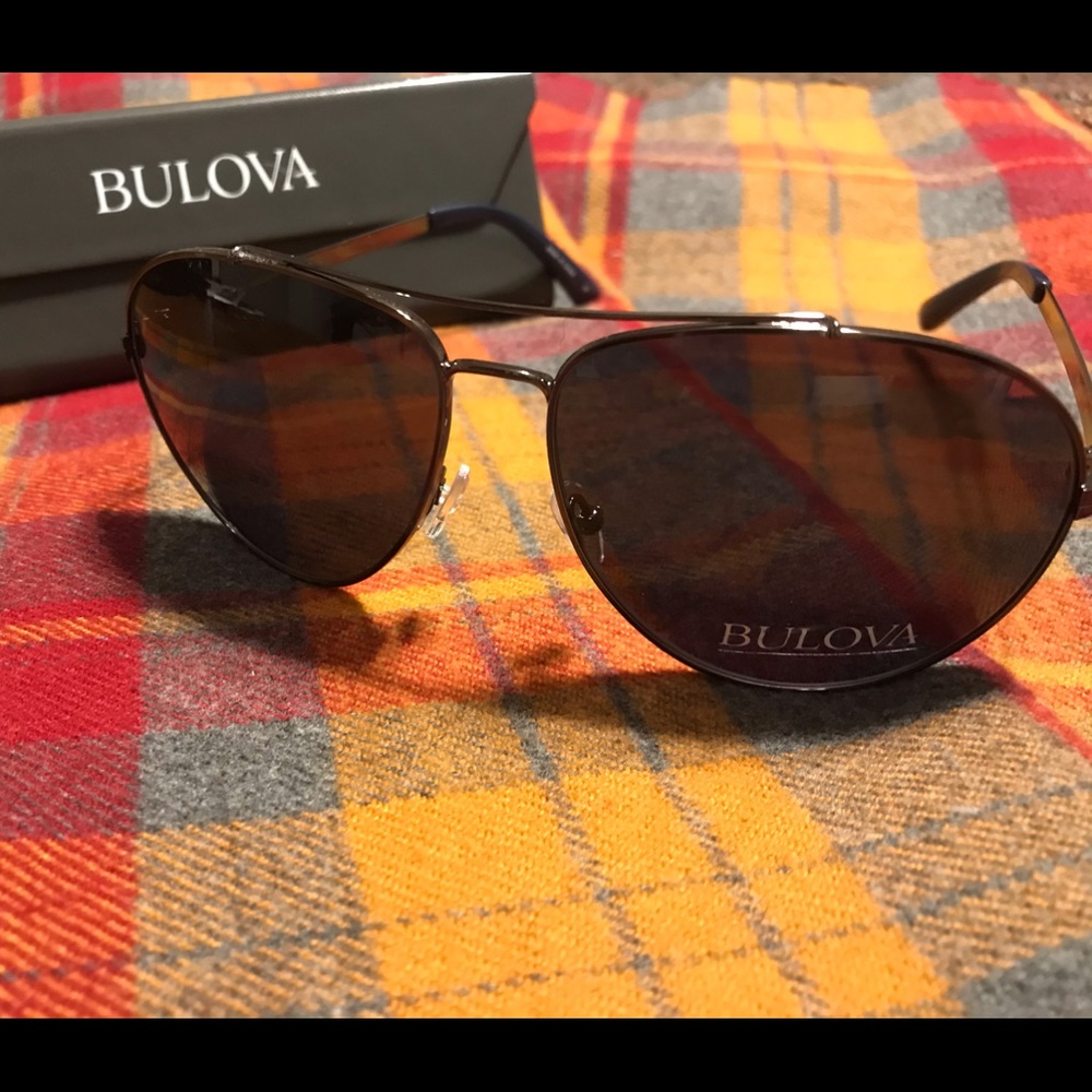 Brand new Bulova aviator sunglasses